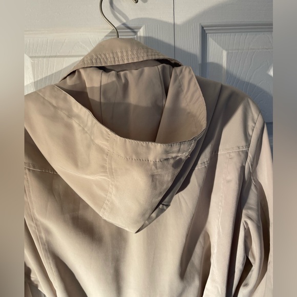 Esprit short trench coat - Picture 4 of 5